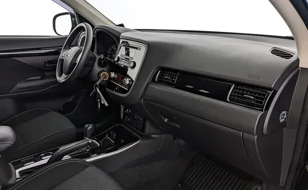 Mitsubishi Outlander, III Рестайлинг 3 — фото 5