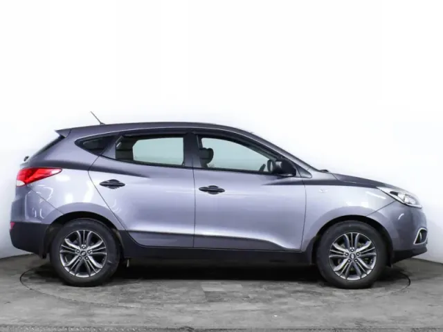 Hyundai ix35, I Рестайлинг — фото 4