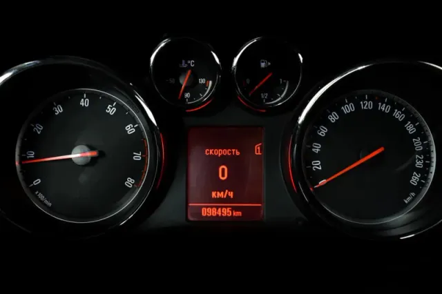 Opel Astra, J Рестайлинг — фото 12