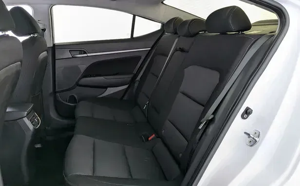 Hyundai Elantra, VI (AD) — фото 6
