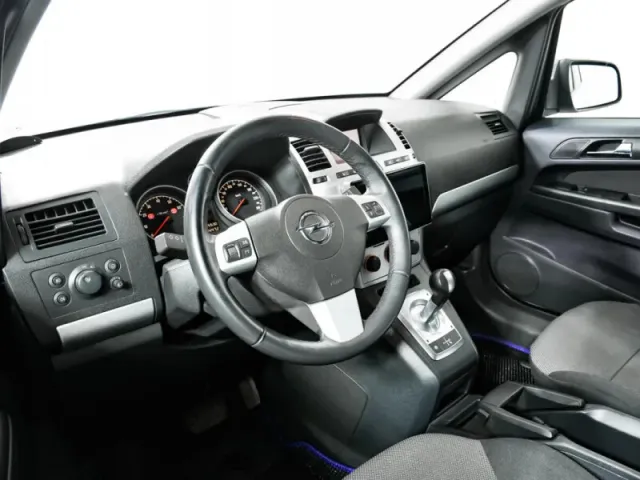 Opel Zafira, B Рестайлинг — фото 11