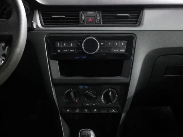 Skoda Rapid, I Рестайлинг — фото 13