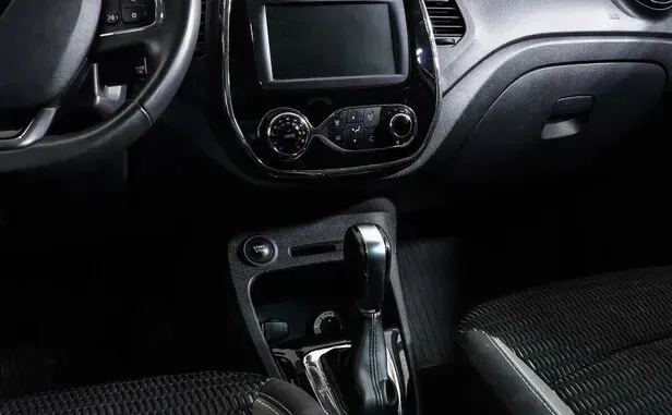 Renault Kaptur, I — фото 10