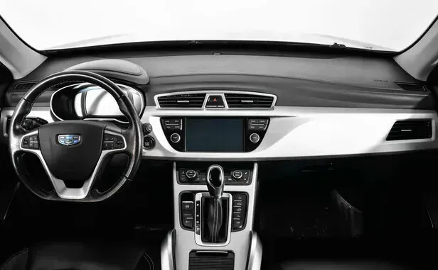 Geely Atlas, I — фото 5