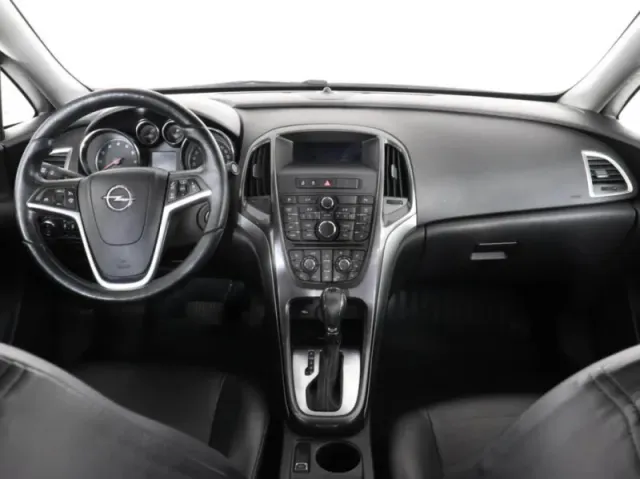Opel Astra, J Рестайлинг — фото 13