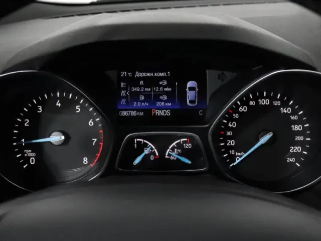 Ford Kuga, II Рестайлинг — фото 12