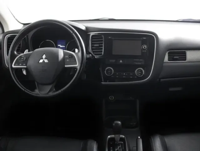 Mitsubishi Outlander, III Рестайлинг — фото 13