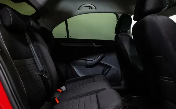 Skoda Rapid, I Рестайлинг — фото 7