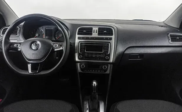 Volkswagen Polo, V Рестайлинг — фото 21