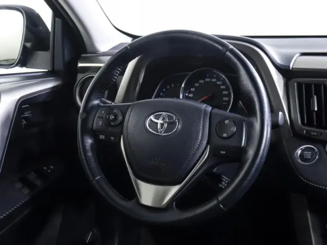 Toyota RAV4, IV (XA40) — фото 19
