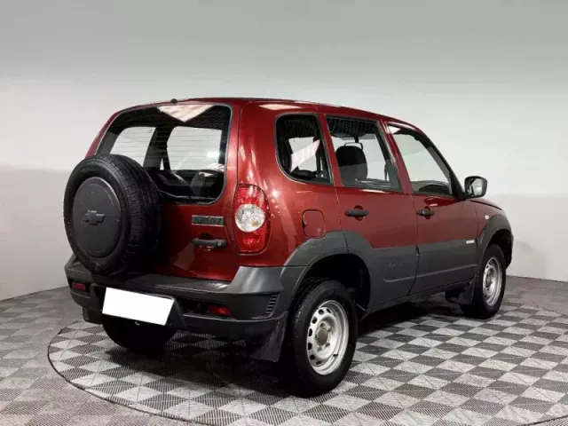 Chevrolet Niva — фото 5