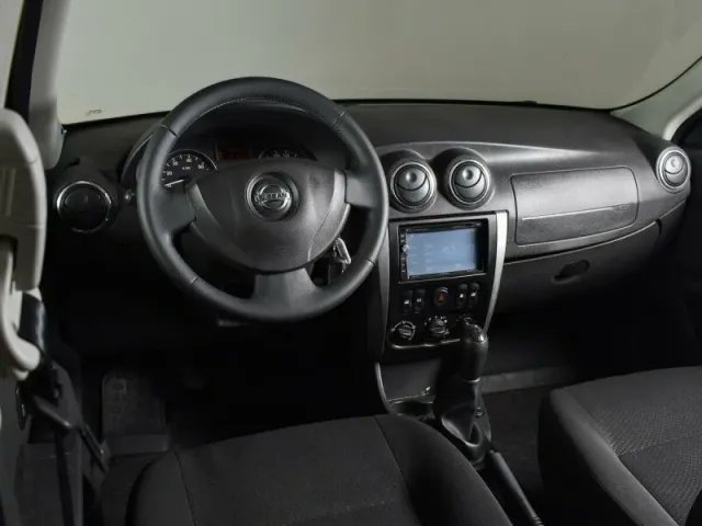 Nissan Almera, III (G15) — фото 5