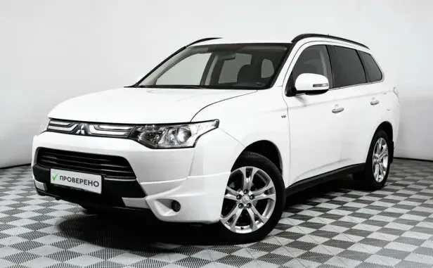 Mitsubishi Outlander, III — фото 1
