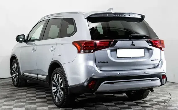 Mitsubishi Outlander, III Рестайлинг 3 — фото 4