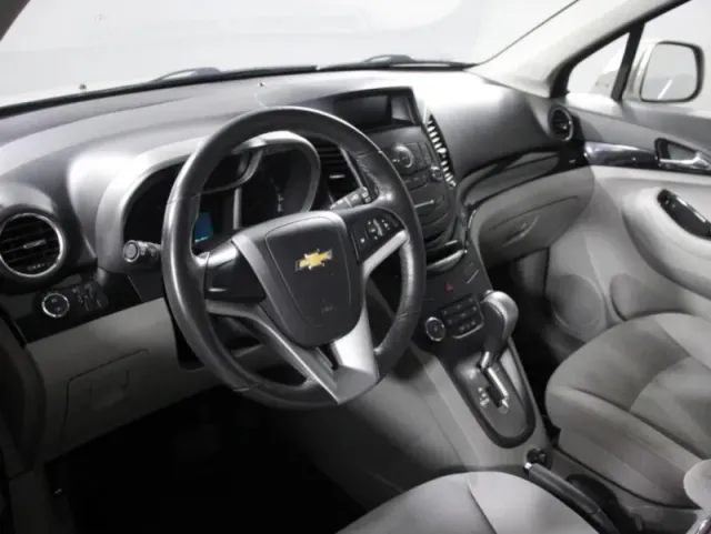 Chevrolet Orlando, I — фото 15