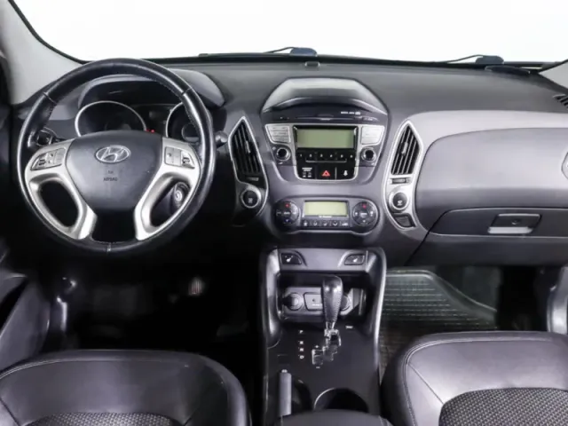 Hyundai ix35, I — фото 11