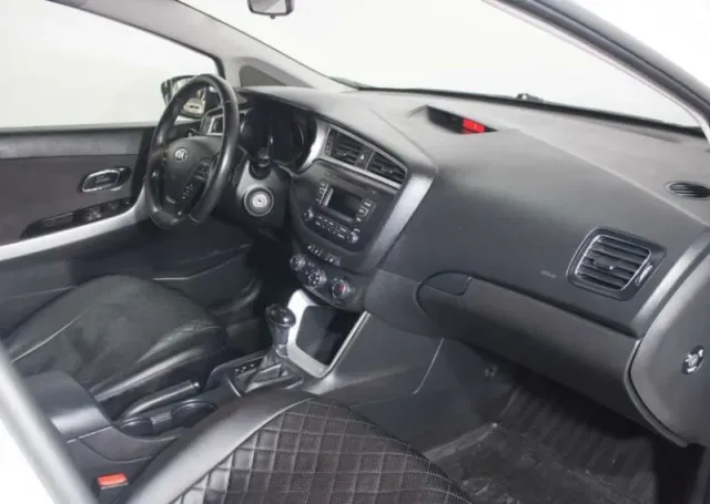 Kia Ceed, II Рестайлинг — фото 4