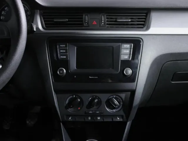 Skoda Rapid, I — фото 14