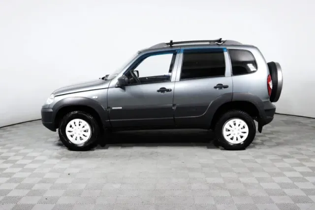 Chevrolet Niva — фото 8