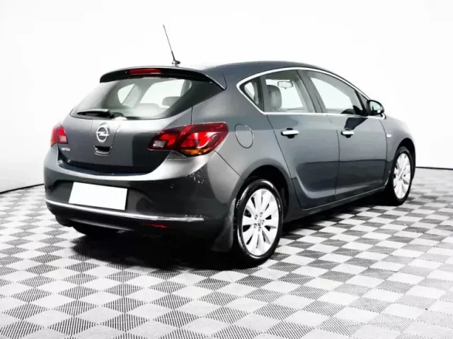 Opel Astra, J Рестайлинг — фото 4