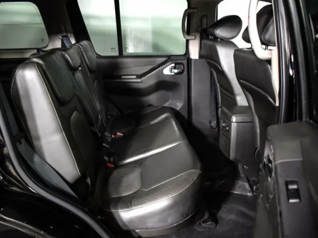 Nissan Pathfinder, III — фото 9