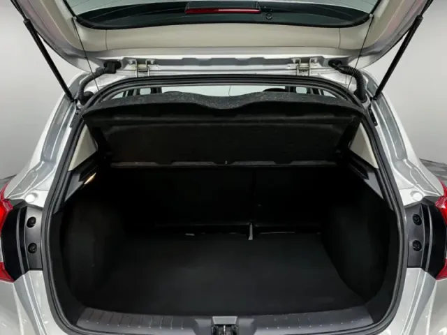 Nissan Tiida, II — фото 16