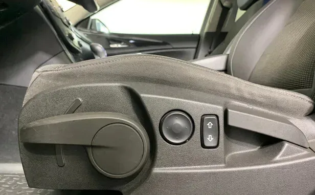 Opel Insignia, I — фото 7