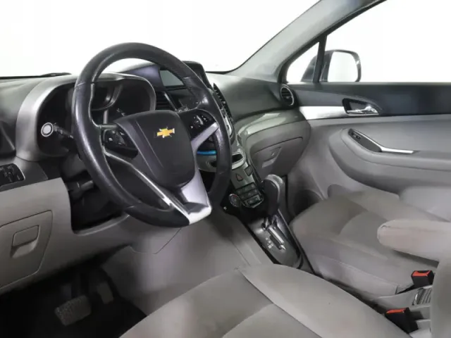 Chevrolet Orlando — фото 14
