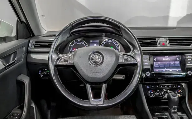 Skoda Superb, III — фото 7