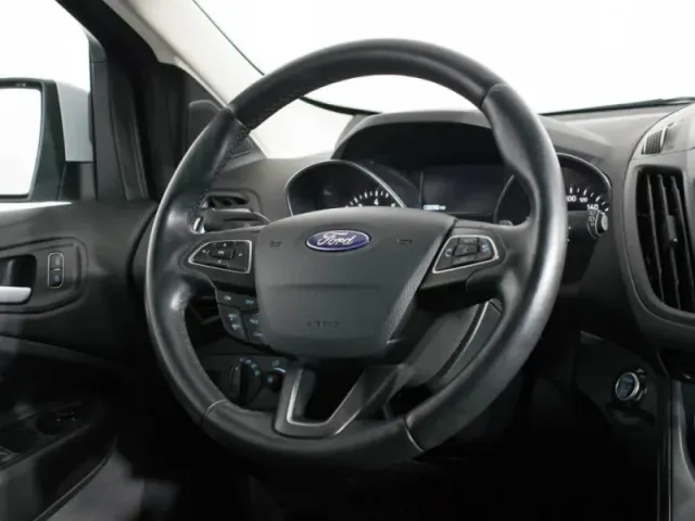 Ford Kuga, II Рестайлинг — фото 14