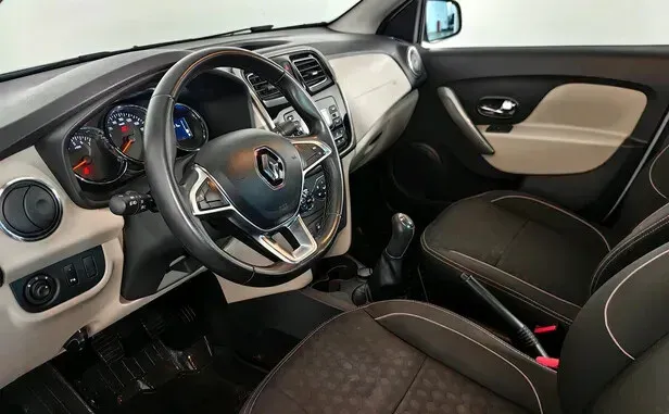 Renault Logan, II Рестайлинг — фото 13