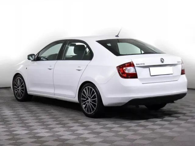 Skoda Rapid, I — фото 7