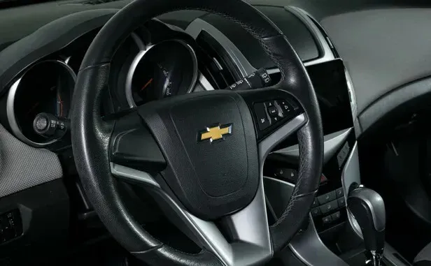Chevrolet Cruze, I Рестайлинг — фото 7