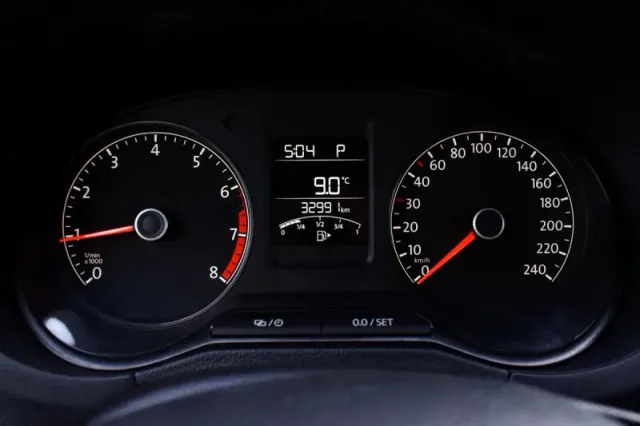 Volkswagen Polo, V Рестайлинг — фото 11