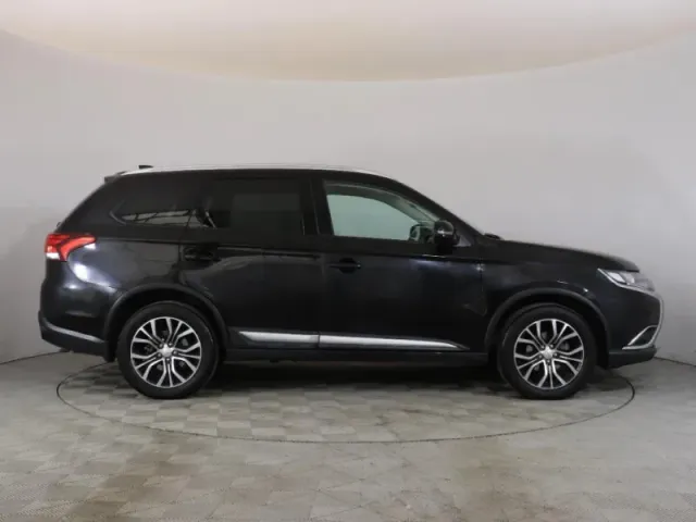 Mitsubishi Outlander, III Рестайлинг 2 — фото 4