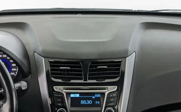 Hyundai Solaris, I Рестайлинг — фото 9