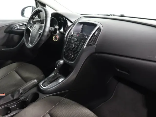 Opel Astra, J Рестайлинг — фото 12