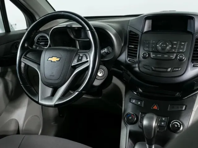 Chevrolet Orlando — фото 9