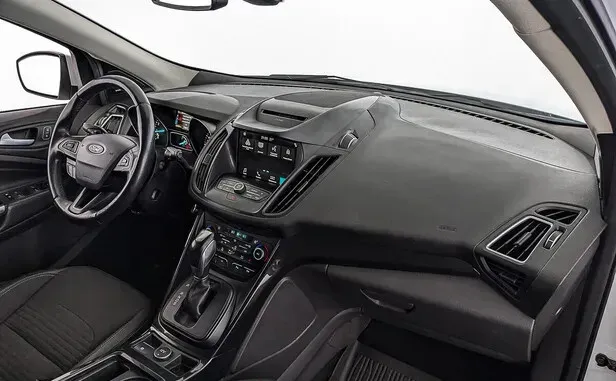 Ford Kuga, II Рестайлинг — фото 7