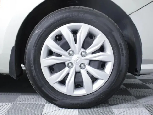 Hyundai Solaris, II Рестайлинг — фото 9