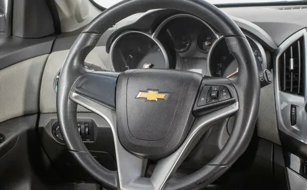 Chevrolet Cruze, I Рестайлинг — фото 8