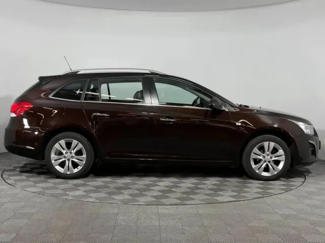 Chevrolet Cruze, I Рестайлинг — фото 4