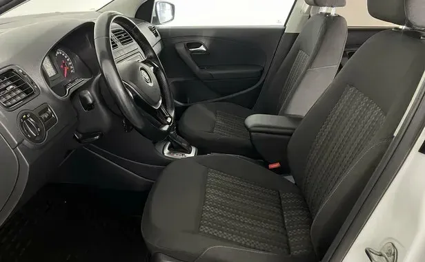 Volkswagen Polo, V Рестайлинг — фото 7