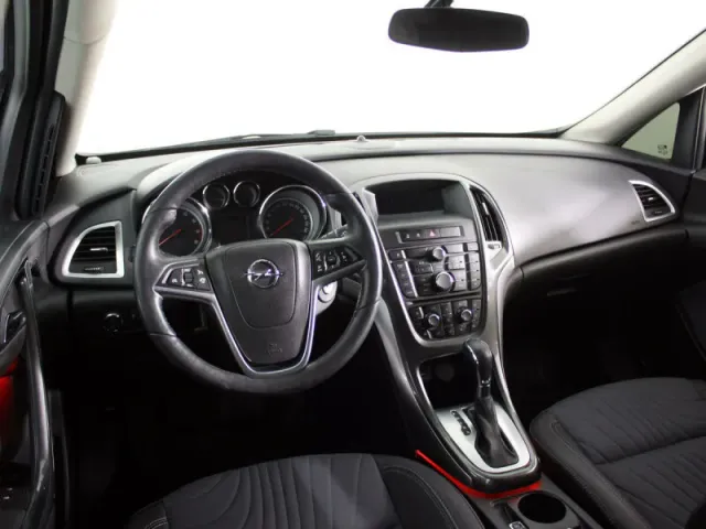 Opel Astra, J Рестайлинг — фото 6