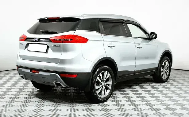 Geely Atlas, I — фото 2