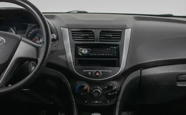 Hyundai Solaris, I Рестайлинг — фото 11