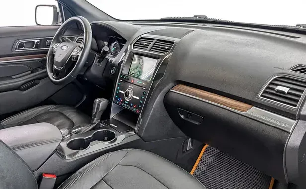 Ford Explorer, V Рестайлинг — фото 5