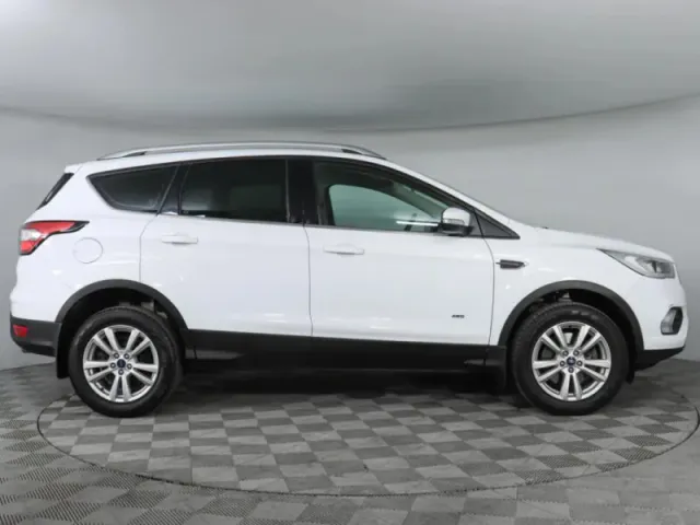 Ford Kuga, II Рестайлинг — фото 4