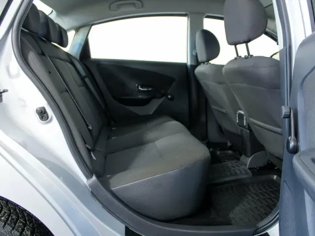 Nissan Almera, III (G15) — фото 12
