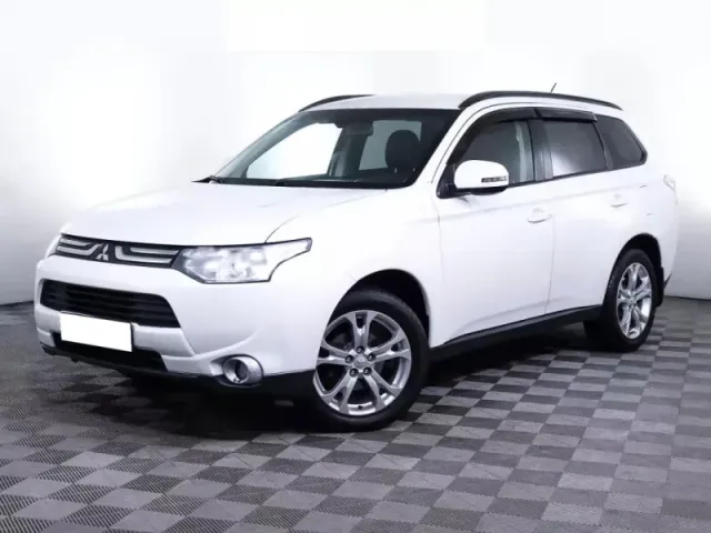 Mitsubishi Outlander, III — фото 1